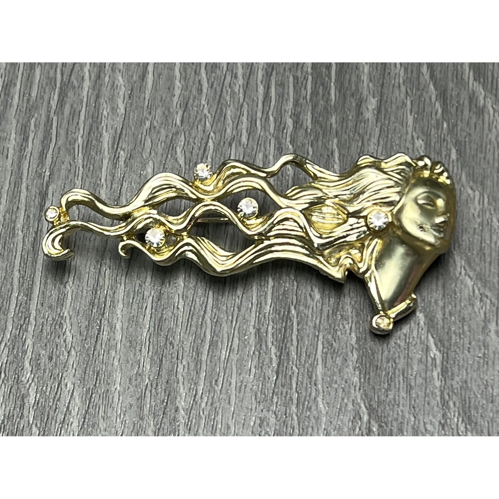 Ajc Vintage Gold Tone Wavy Hair Woman Face Brooch Pin Clear Rhinestones